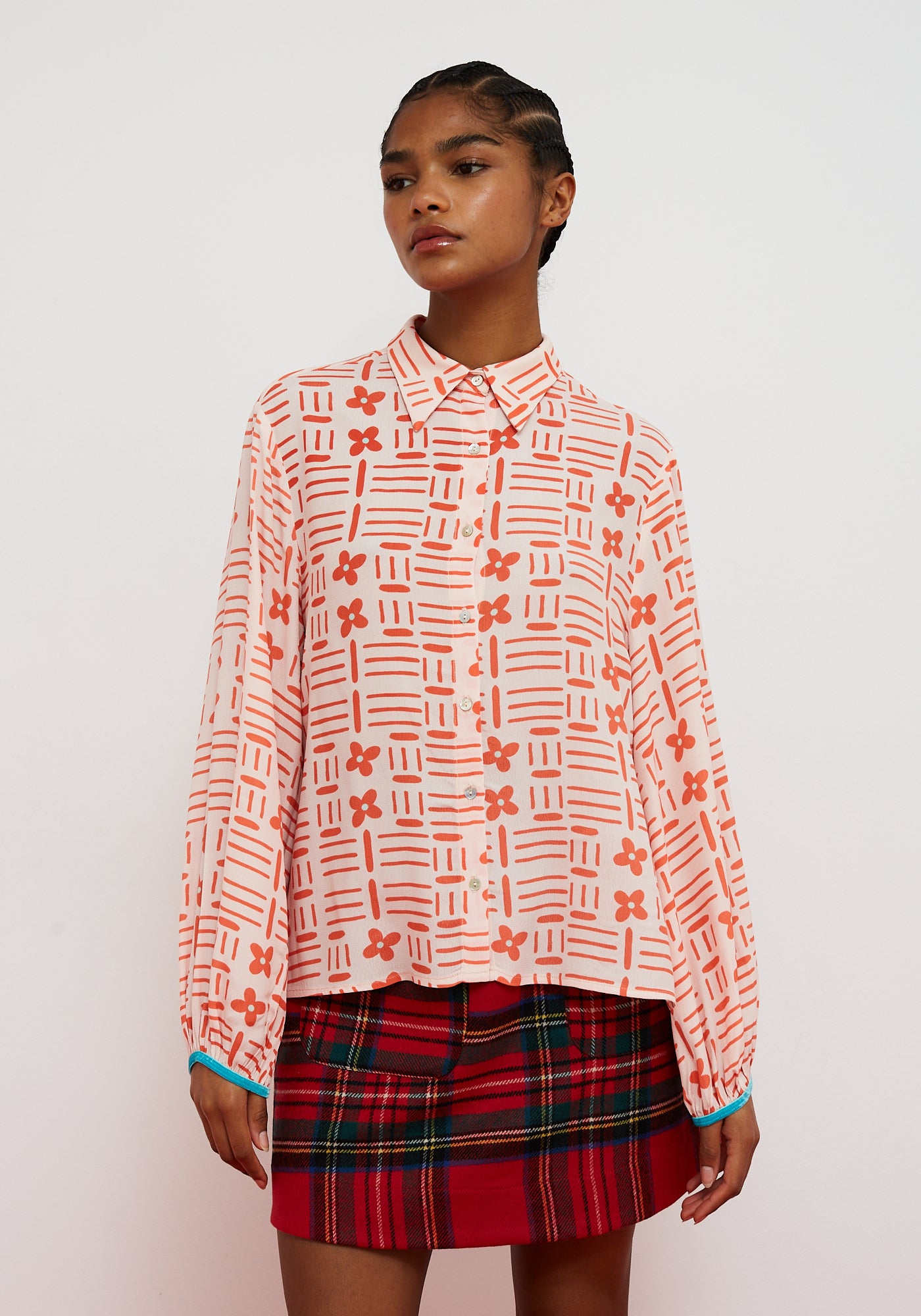 Magia Red Shirt