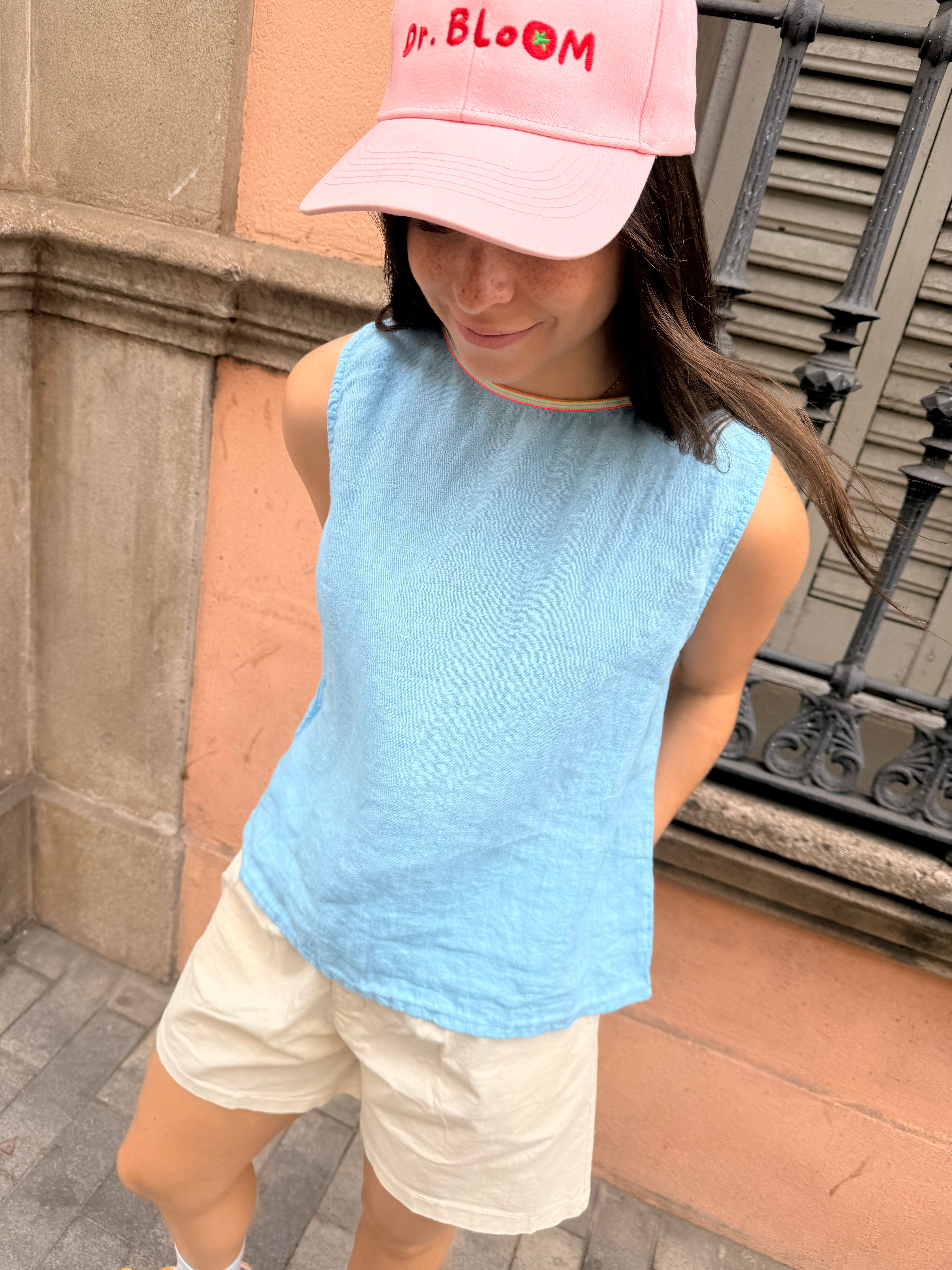 Top Ana Himmelblau