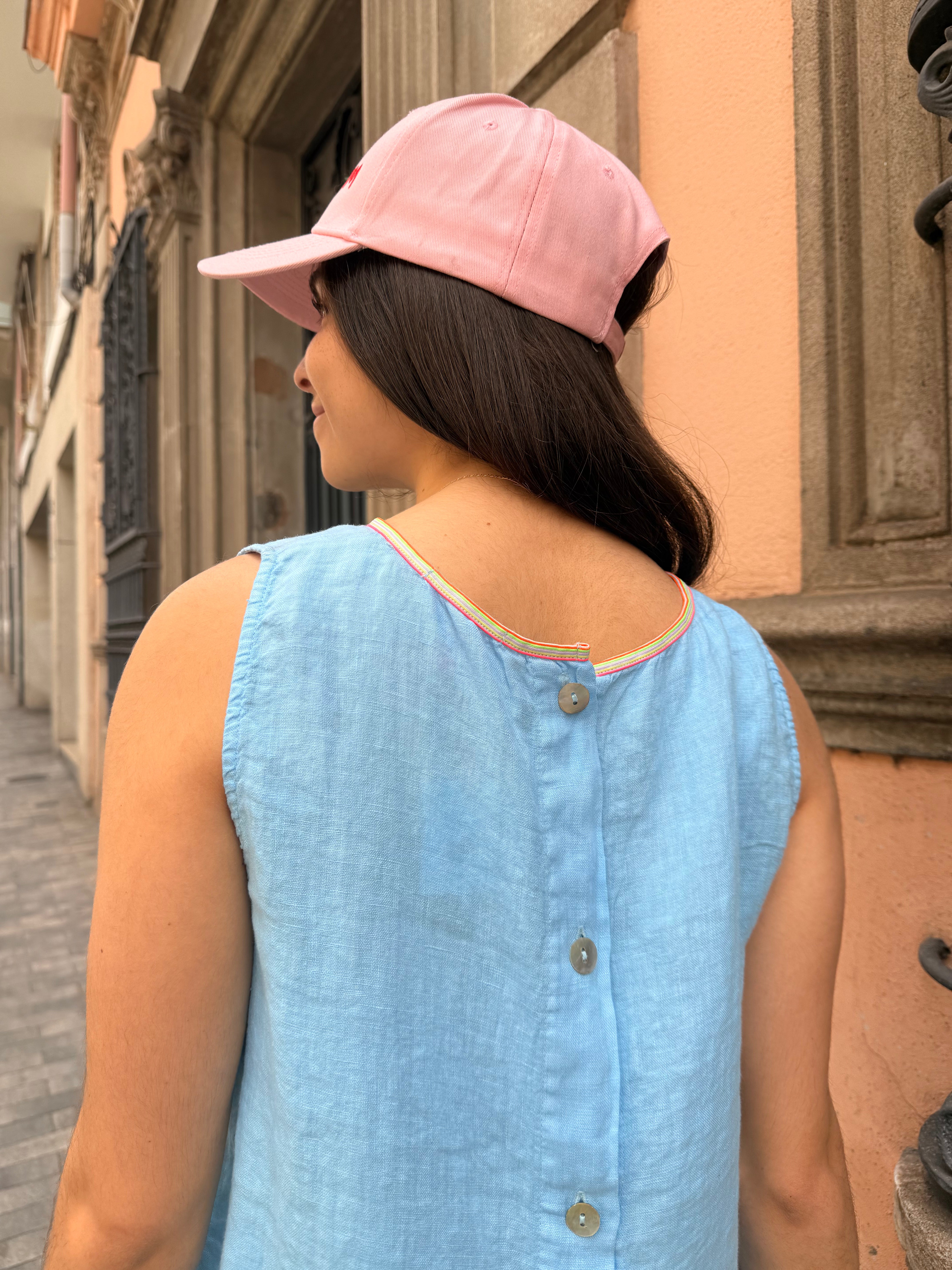 Top Ana Himmelblau