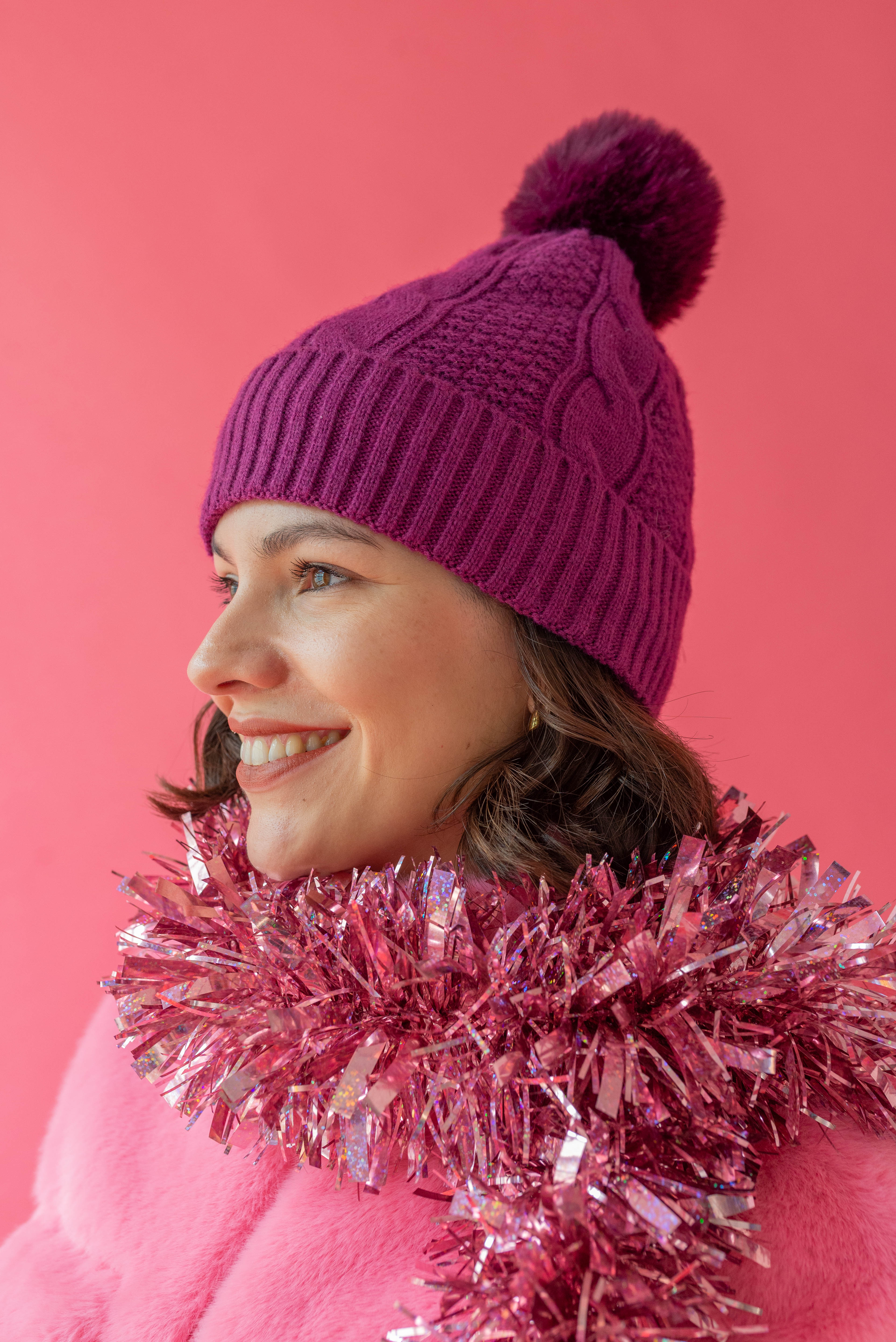 Mütze mit Bommel Granatrot