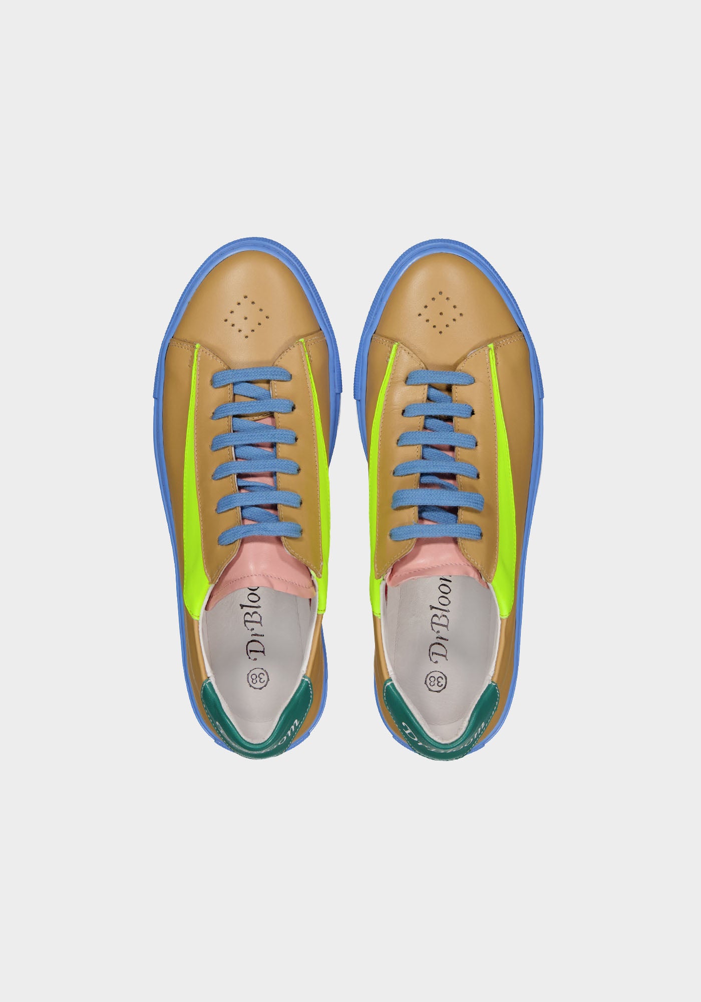 Camel Vibe Sneakers